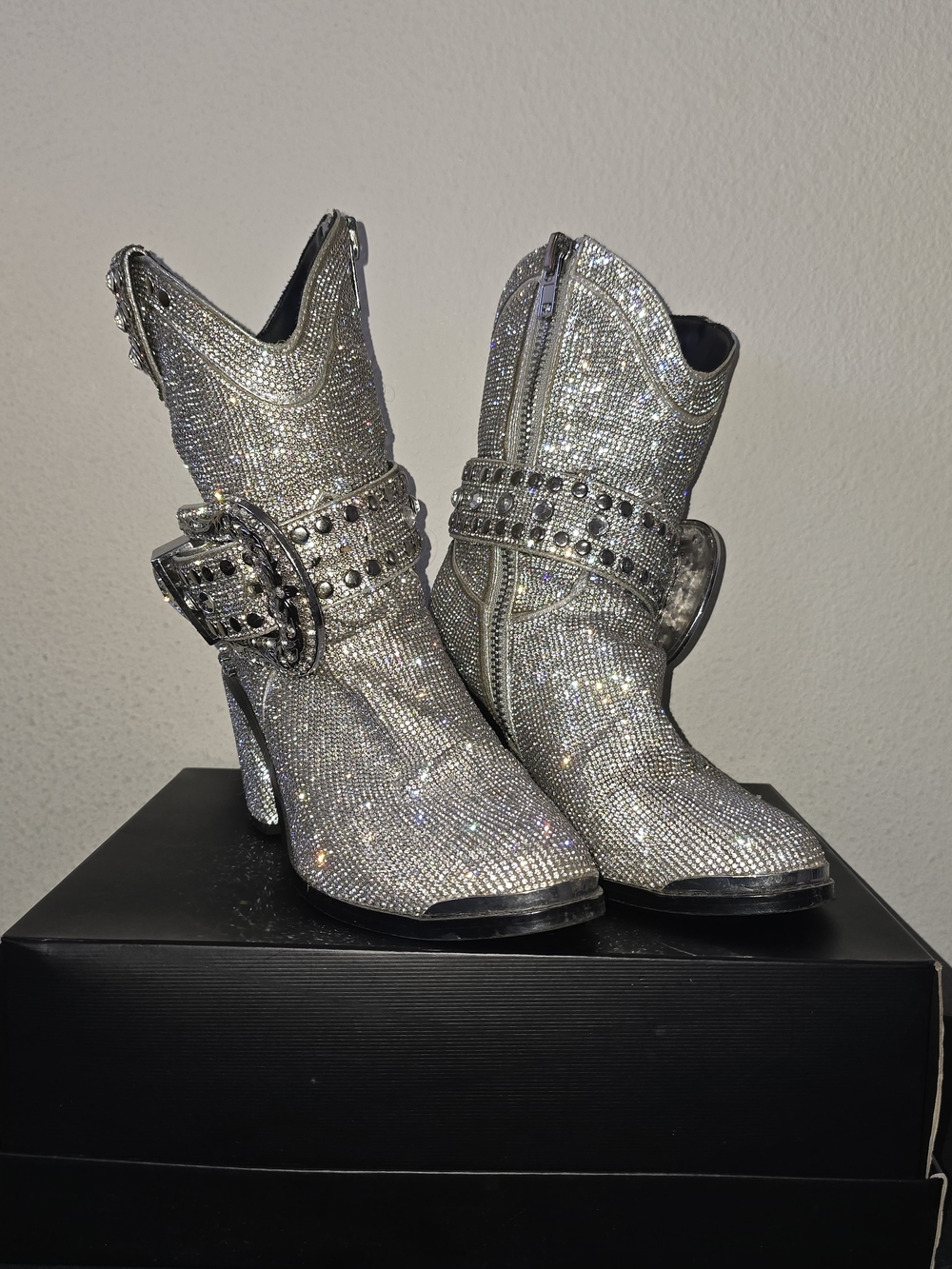 Dolls Kill Sharp Sheriff Shine Cowboy Boots - Silver Size 6
